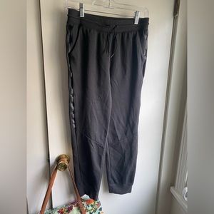 Athletic Works XL 14-16 Skinny leg black pants with pockets and drawstring